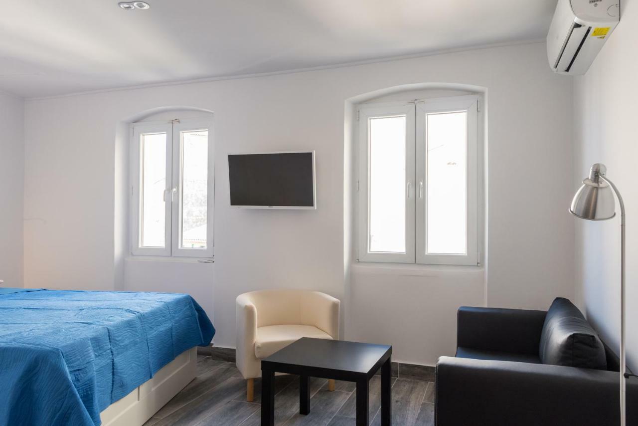 Corfu Downtown Suites מראה חיצוני תמונה