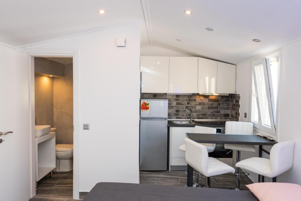 Corfu Downtown Suites מראה חיצוני תמונה
