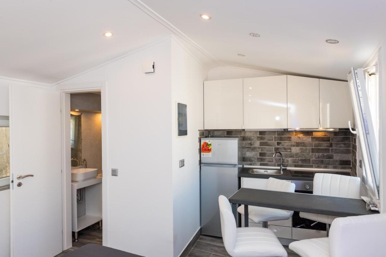 Corfu Downtown Suites מראה חיצוני תמונה